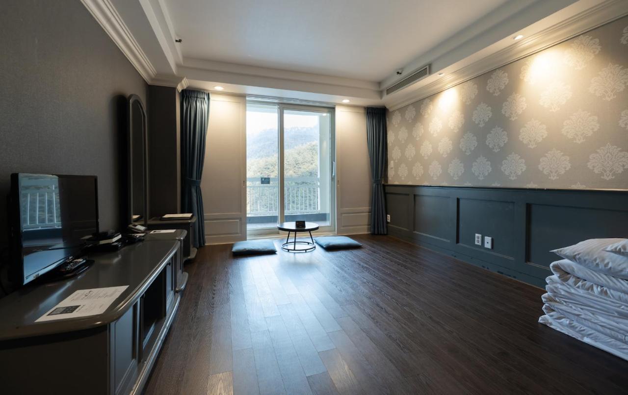 Kensington Hotel Pyeongchang Exteriör bild