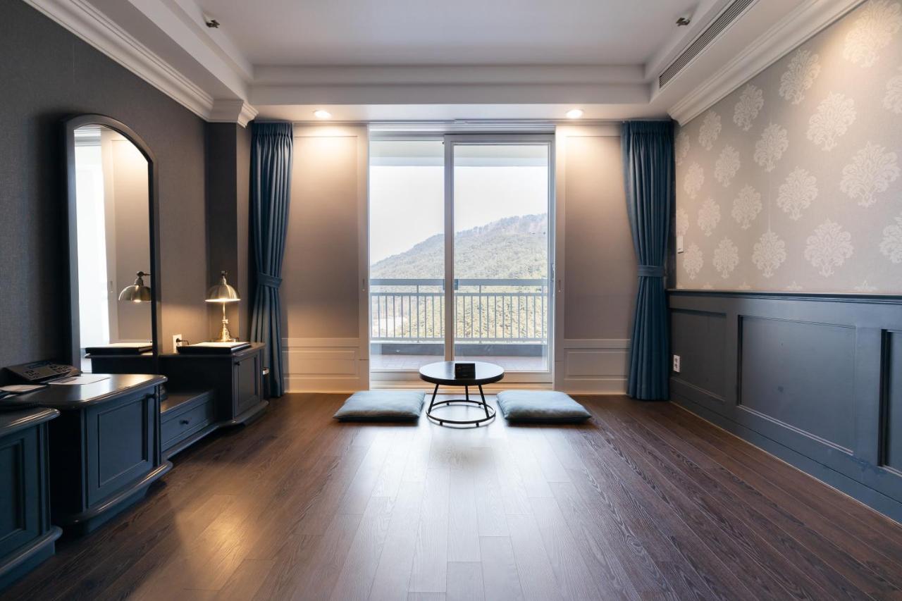 Kensington Hotel Pyeongchang Exteriör bild